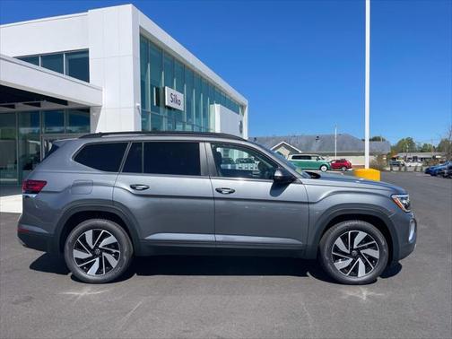 2025 Volkswagen Atlas 2.0T SE w/Technology 4MOTION