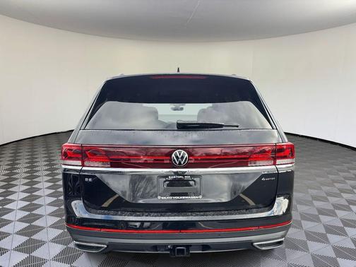 2026 Volkswagen Atlas 2.0T SE w/Technology 4MOTION