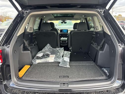 2026 Volkswagen Atlas 2.0T SE w/Technology 4MOTION