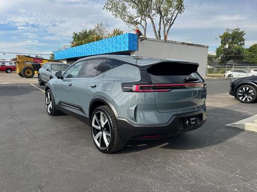 2025 Polestar 3 Long Range Dual Motor Pilot Plus Pro