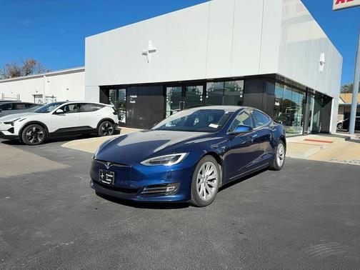 2016 Tesla Model S 90D