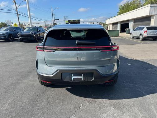 2025 Polestar 3