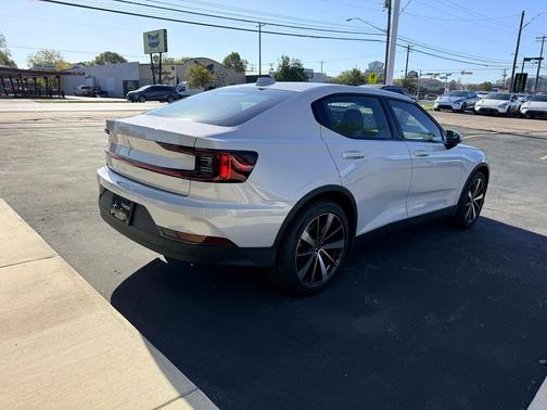 2022 Polestar 2 Long Range Dual Motor