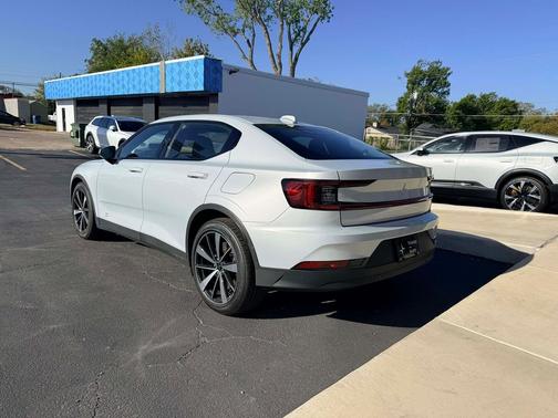 2022 Polestar 2 Long Range Dual Motor
