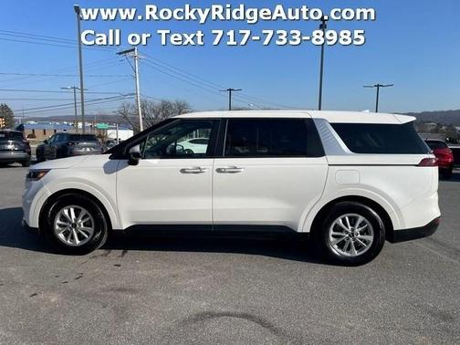 2024 Kia Carnival LX