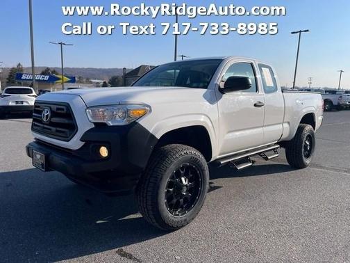 2017 Toyota Tacoma SR