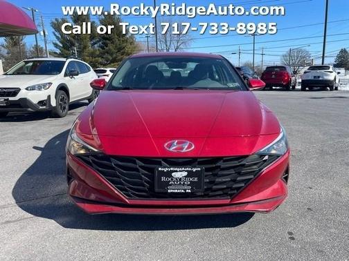 2022 Hyundai ELANTRA SE