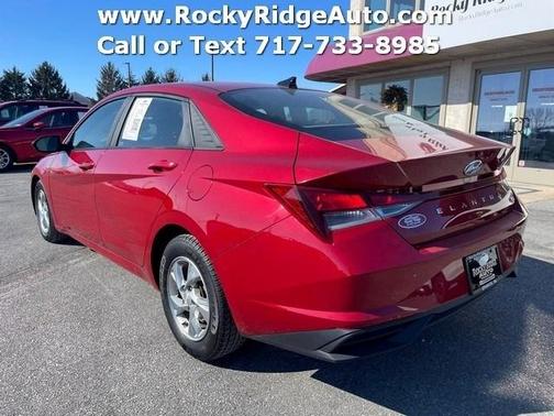 2022 Hyundai ELANTRA SE