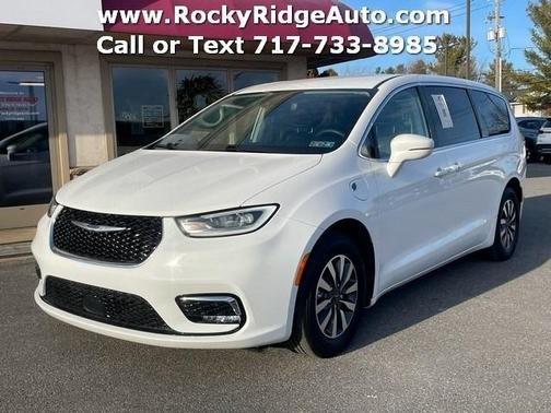 2022 Chrysler Pacifica Hybrid Touring L