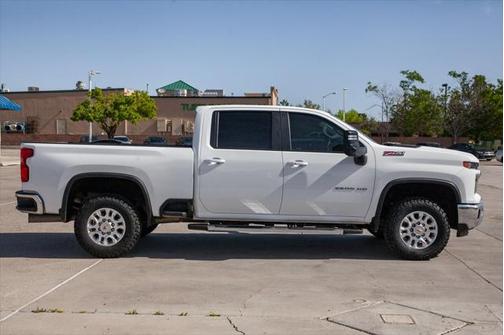 2024 Chevrolet Silverado 2500 LT