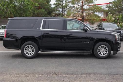 2019 GMC Yukon XL SLT
