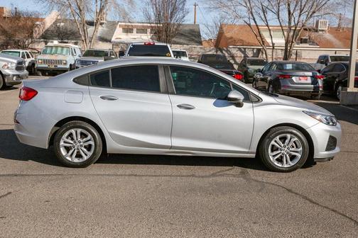 2019 Chevrolet Cruze LS