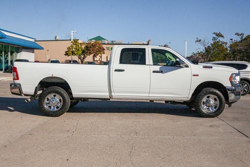 2020 RAM 2500 Tradesman Crew Cab 4X4 8' Box