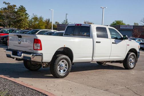 2020 RAM 2500 Tradesman Crew Cab 4X4 8' Box
