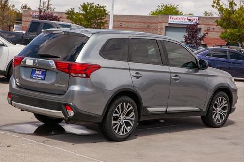 2018 Mitsubishi Outlander ES