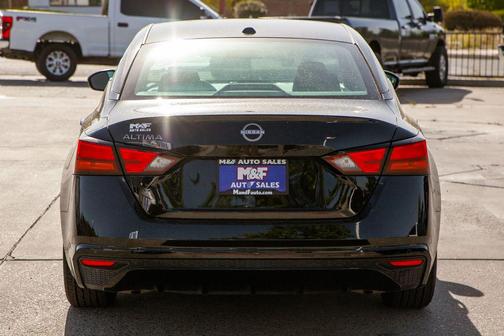 Super Black Clearcoat 2025 Nissan Altima 2.5 SV