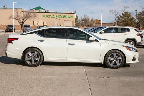 2022 Nissan Altima 2.5 SL