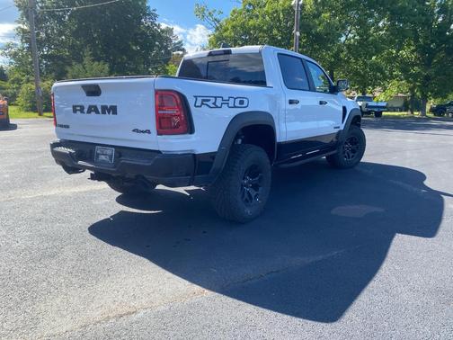 Bright White Clearcoat 2026 RAM 1500 RHO