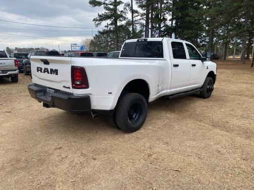 Bright White Clearcoat 2026 RAM 3500 Tradesman