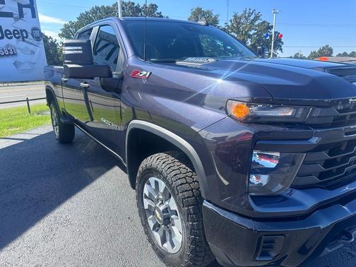 2024 Chevrolet Silverado 2500 Custom