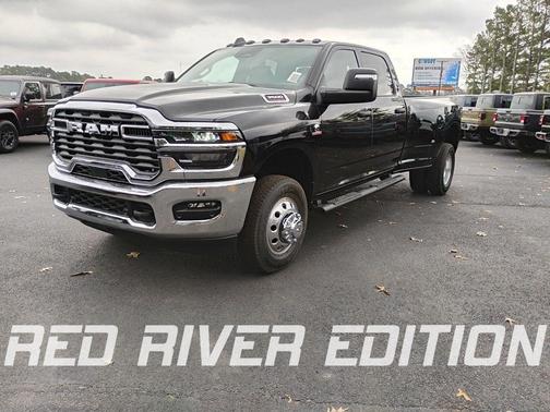 Diamond Black 2026 RAM 3500 Tradesman