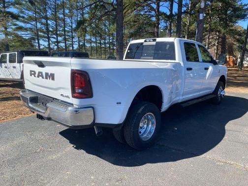 Bright White Clearcoat 2026 RAM 3500 Tradesman