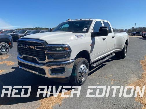 Bright White Clearcoat 2026 RAM 3500 Tradesman