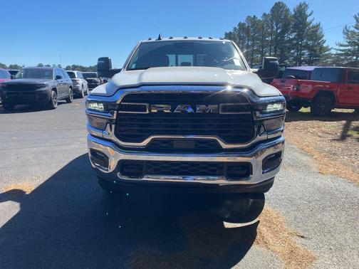 Bright White Clearcoat 2026 RAM 3500 Tradesman