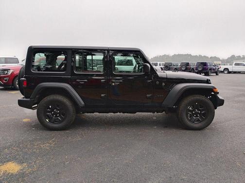 Black Clearcoat 2026 Jeep Wrangler Sport