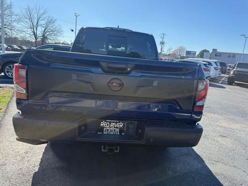 2024 Nissan Titan PRO-4X