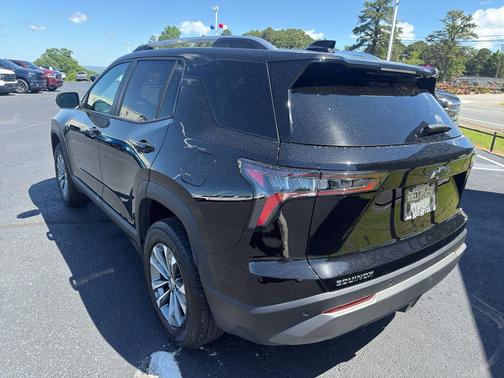Mosaic Black Metallic 2025 Chevrolet Equinox LT