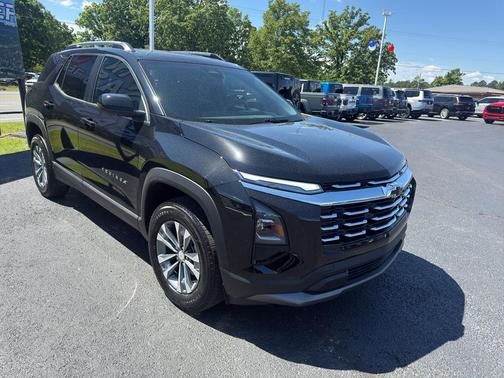 Mosaic Black Metallic 2025 Chevrolet Equinox LT