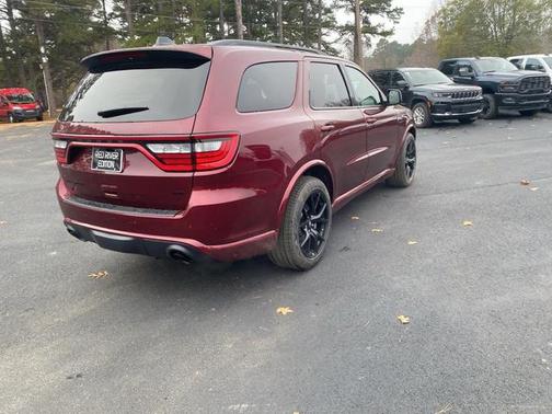 Octane Red Pearlcoat 2026 Dodge Durango GT HEMI V8