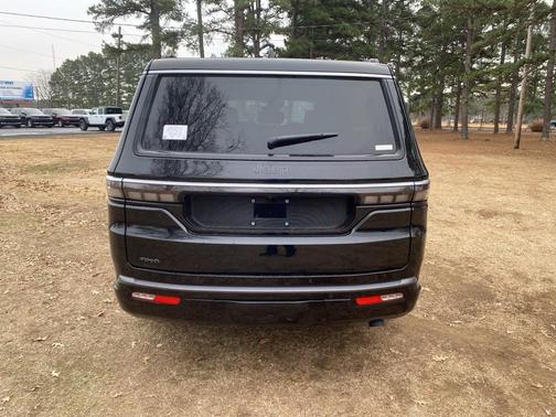 2026 Jeep Grand Wagoneer Base