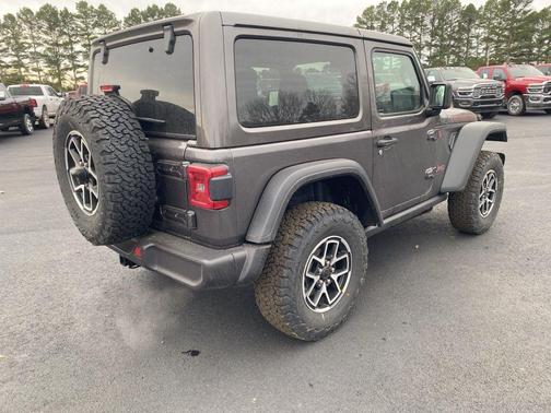 Granite Crystal Clearcoat Metallic 2026 Jeep Wrangler Rubicon