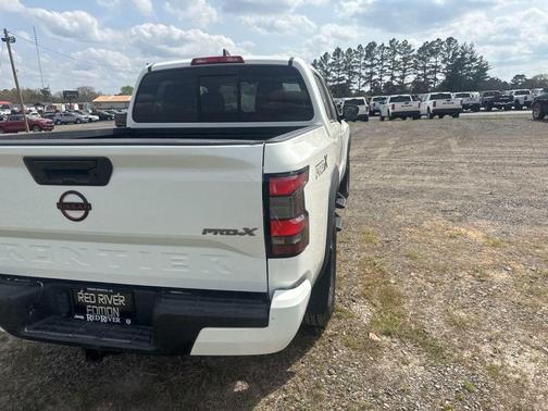 2022 Nissan Frontier PRO-X