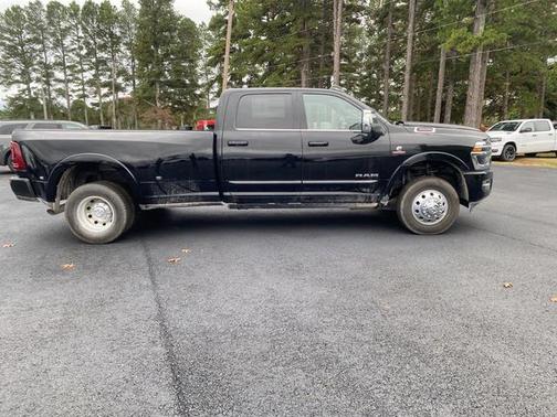 2026 RAM 3500 Limited