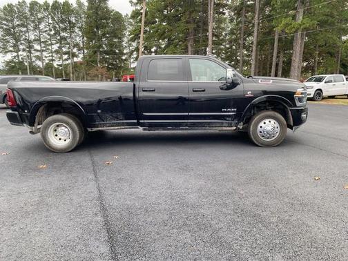 2026 RAM 3500 Limited