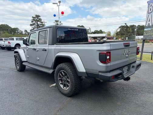 Billet Silver Metallic Clearcoat 2020 Jeep Gladiator Overland