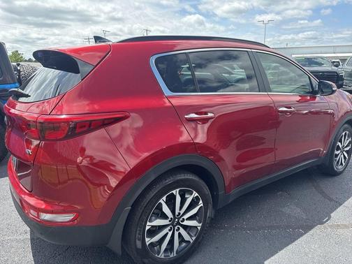 Hyper Red 2019 Kia Sportage EX