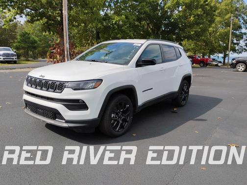 Bright White Clearcoat 2026 Jeep Compass Latitude