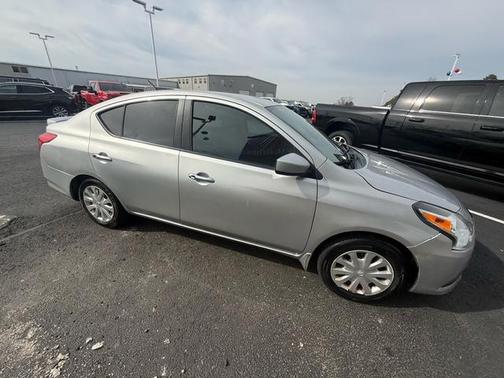 2017 Nissan Versa 1.6 SV