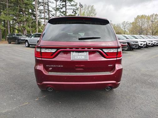 Octane Red Pearlcoat 2026 Dodge Durango GT HEMI V8