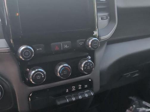 Bright White Clearcoat 2026 RAM 1500 Tradesman