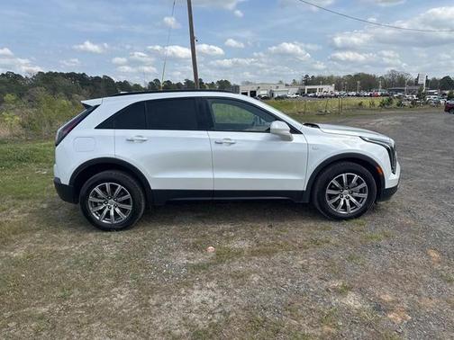 Crystal White Tri-Coat 2020 Cadillac XT4 Sport