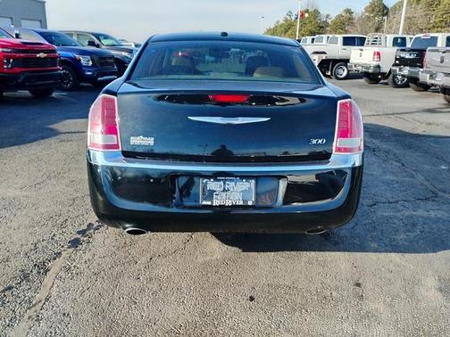 2012 Chrysler 300 Limited