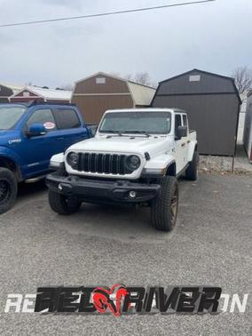 2025 Jeep Gladiator Sport