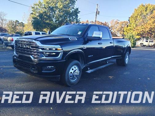 Diamond Black 2026 RAM 3500 Limited