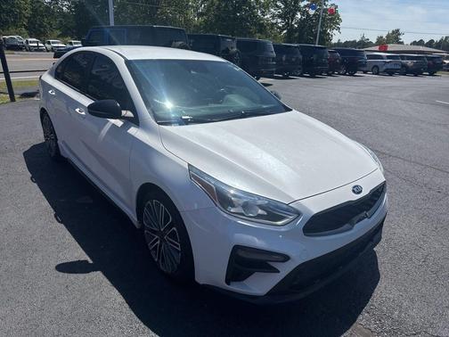 Snow White Pearl 2021 Kia Forte GT