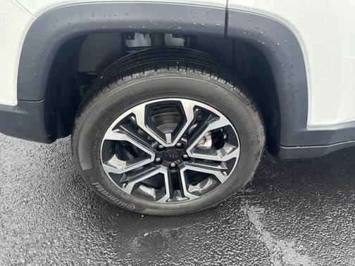 Bright White Clearcoat 2024 Jeep Compass Limited